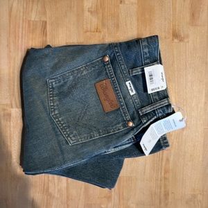 NWT Wrangler Westward High Rise Bootcut 27”x32” Flare Excellent Condition